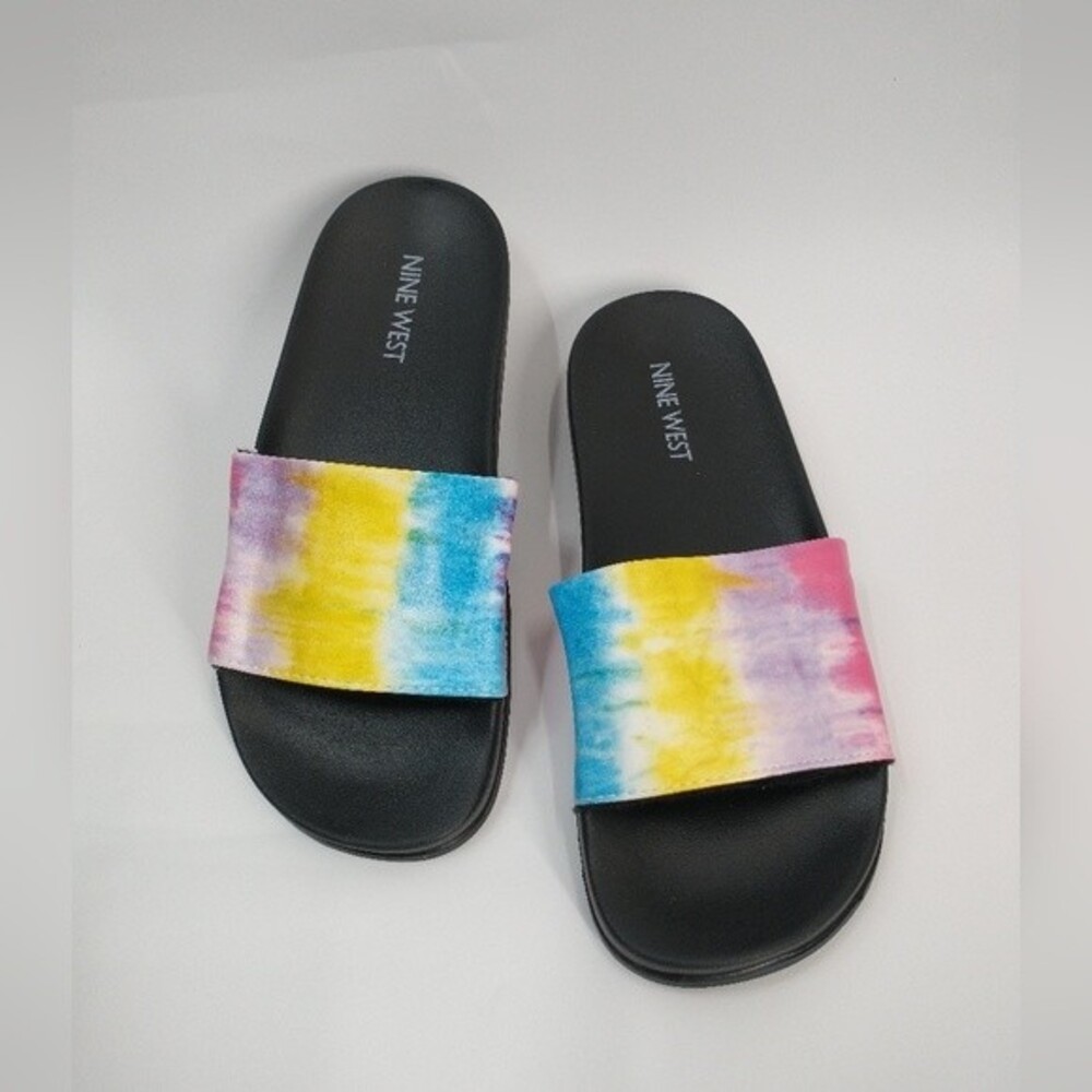 Nine West Women Slippers Size 6